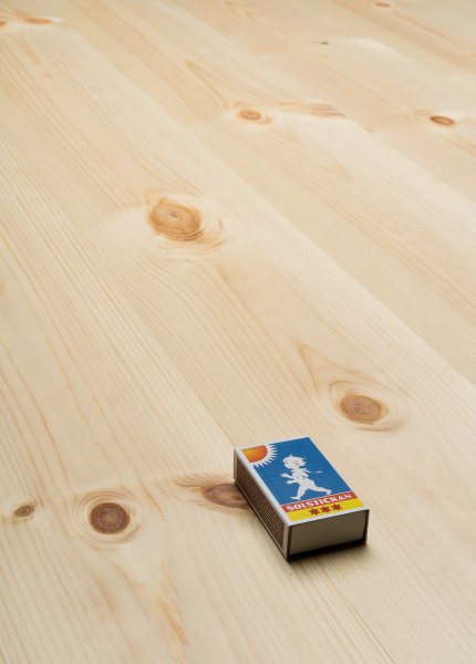 Massivt furugolv_A_30x136 mm-yta4