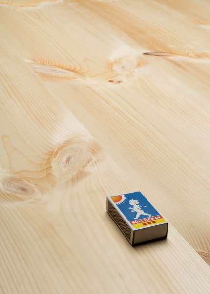 Massivt furugolv A 30x209 mm yta2